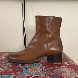 Vintage brown leather boots